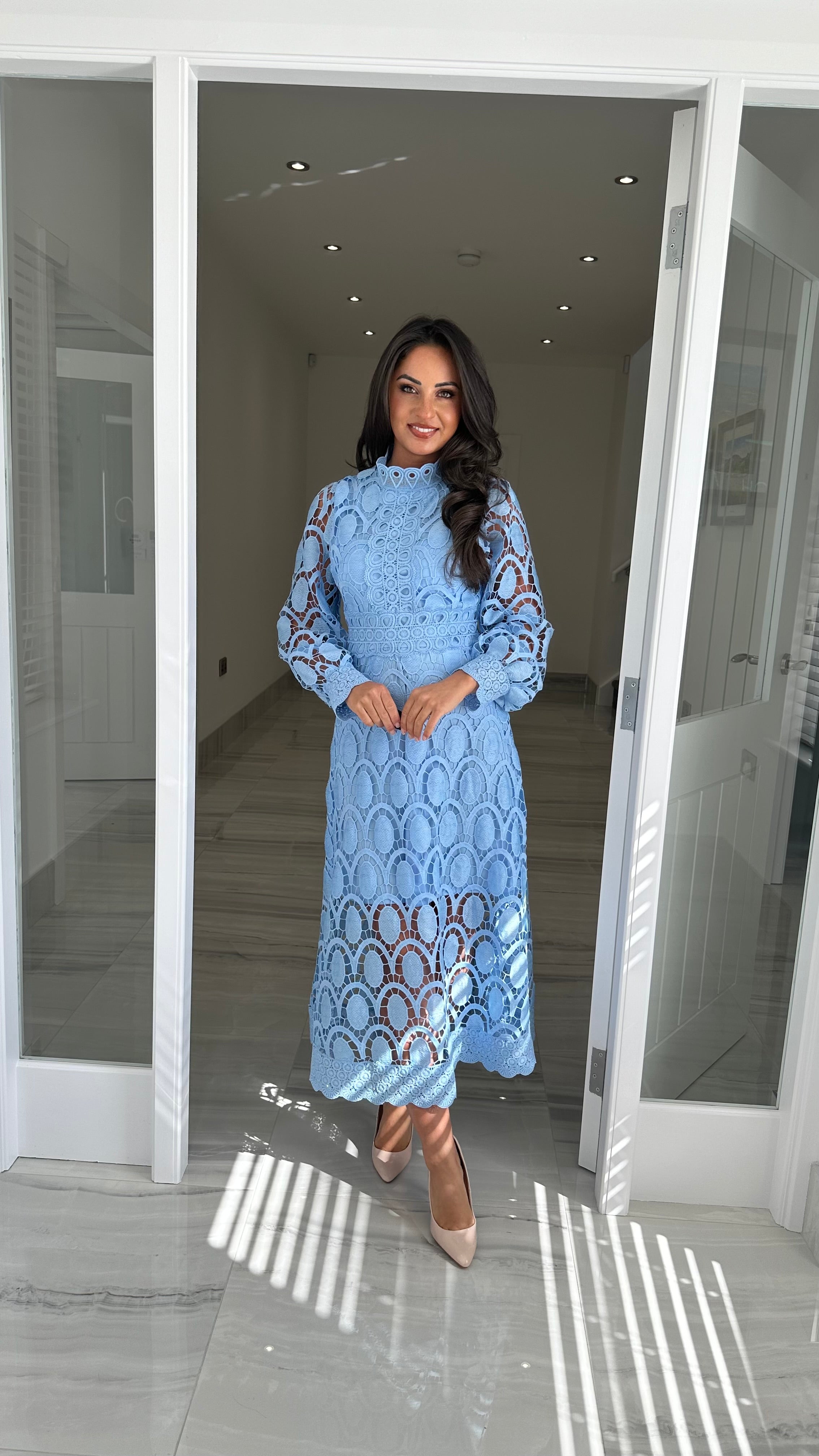 Amara – Romantic Elegant Midi Dress