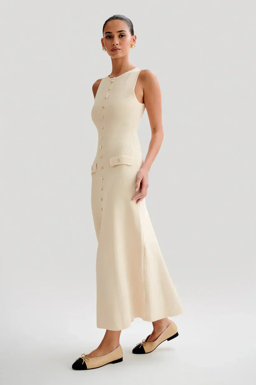 Amaris Hilton Dress