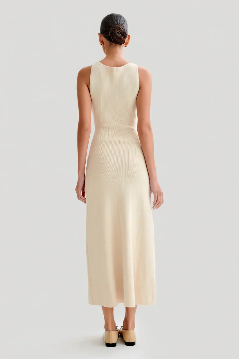 Amaris Hilton Dress